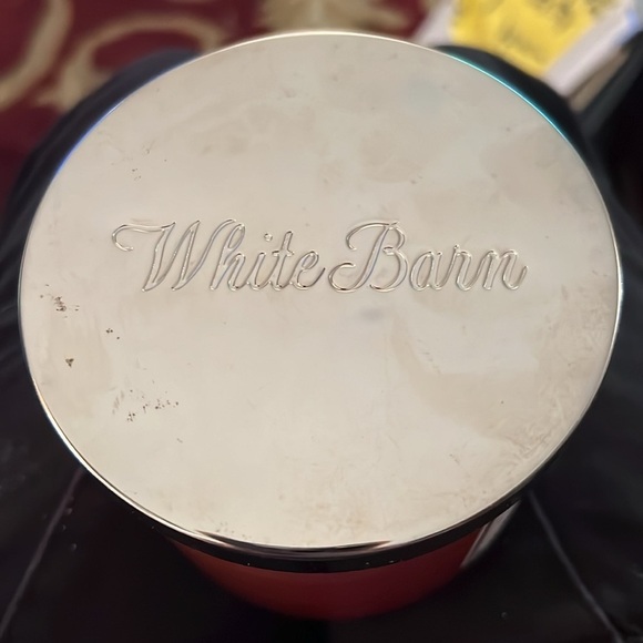 Bath & Body Works, White Barn 3-Wick Candle w/Essential Oils Rose Water & Ivy - Picture 10 of 11